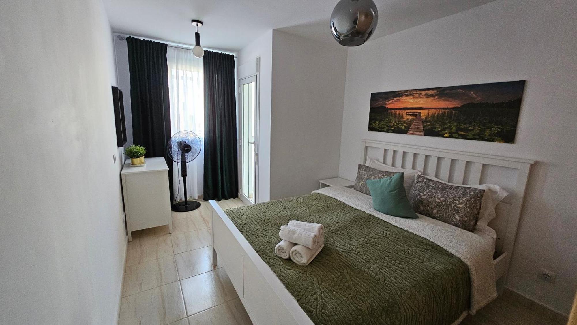 Апартаменти Ocean Breeze Retreat Сан-Мігель-де-Абона Екстер'єр фото